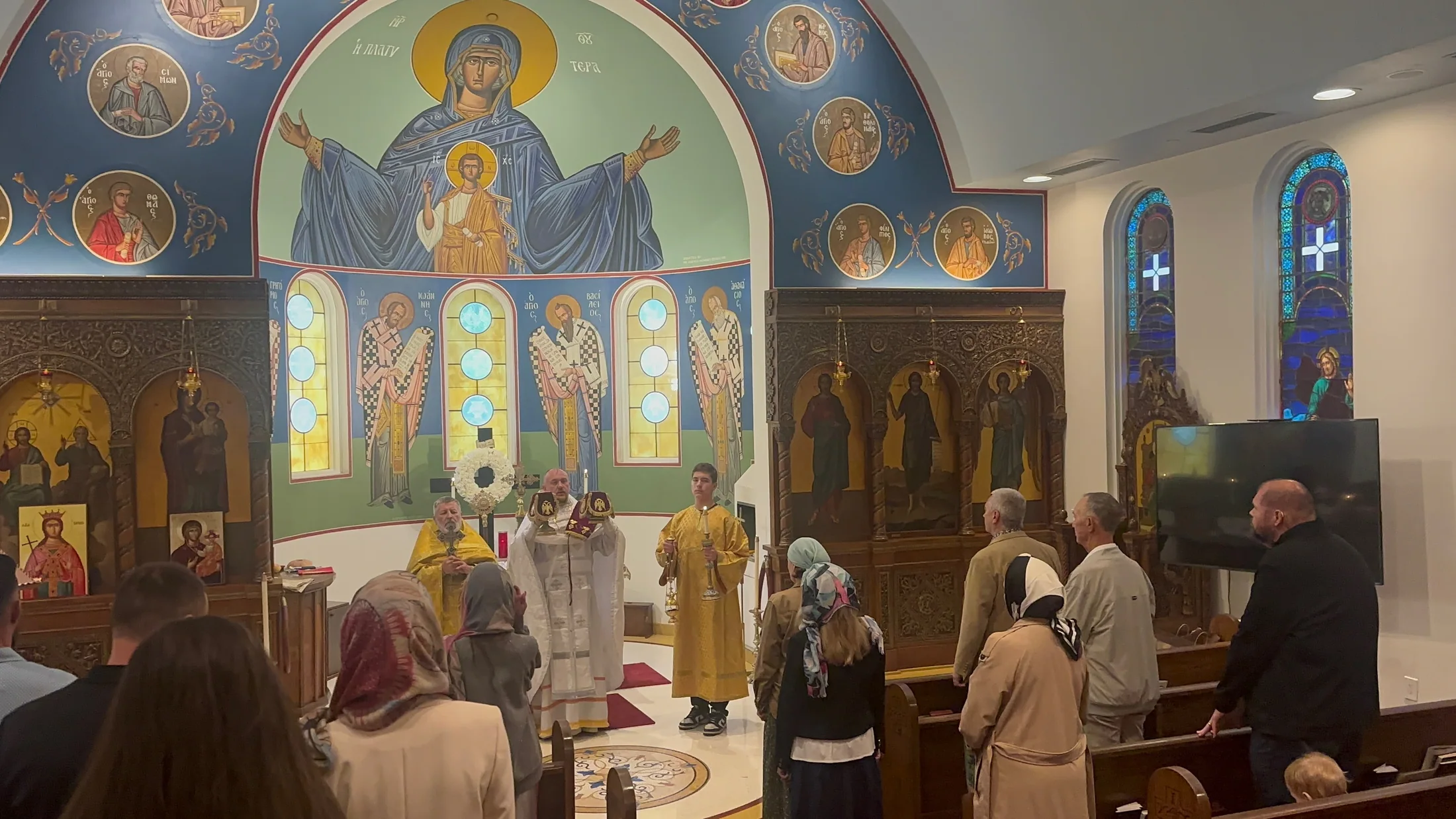 The Radiant Feast of the Resurrection of Christ — Holy Pascha 2025, featuring clergy and parishioners of Most Holy Theotokos Church in Dallas, Texas — photo 3